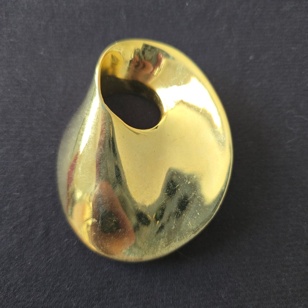 Vintage Style Modernist Gold Tone Abstract Sculptural Organic Pin Brooch